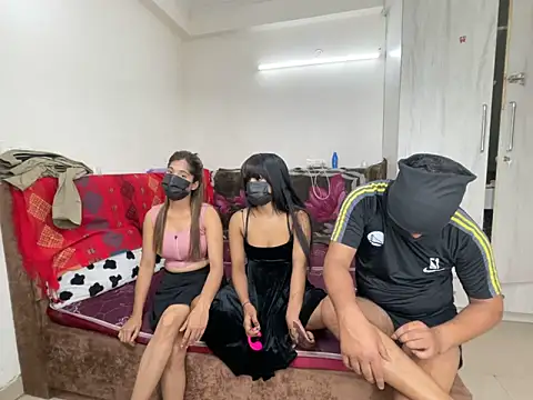 avnikaur online show from 03.25.26