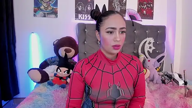 Snapshot of lunabritton1 chatting on 12.18.25 lunabritton1 online show from 12.18.25