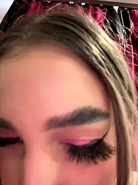 Marisaaasss online show from 11.25.25