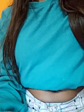 Snapshot of Hot__girls001 chatting on 11.15.25 Hot girls001 online show from 11.15.25