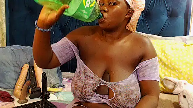 DarkCherryx online show from 02.15.26