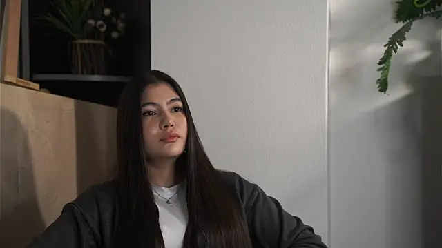 Snapshot of MelodySeanor chatting on 11.11.25 MelodySeanor online show from 11.11.25