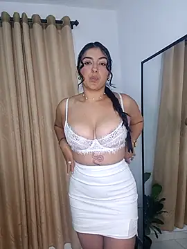 Snapshot of ViolettaWalton1 chatting on 11.13.25 ViolettaWalton1 online show from 11.13.25