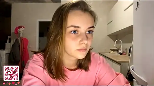 GeralynChiszar online show from 11.22.25