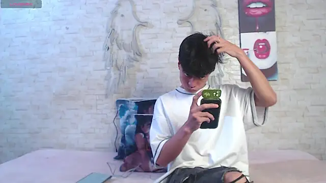 axel milo kairo and noa online show from 12.23.25