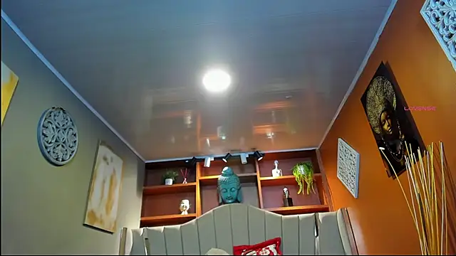 Velvet Dreamss online show from 12.22.25