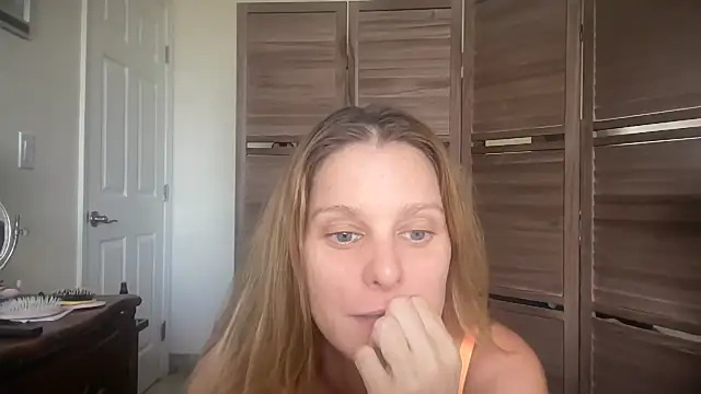 Snapshot of prettylittlekittycat chatting on 07.02.26 prettylittlekittycat online show from 07.02.26