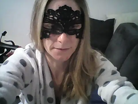 MelleEloa online show from 11.24.25