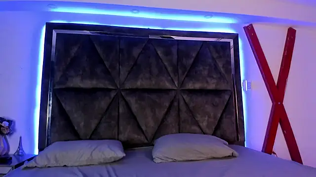 estebanperez 26 online show from 12.17.25