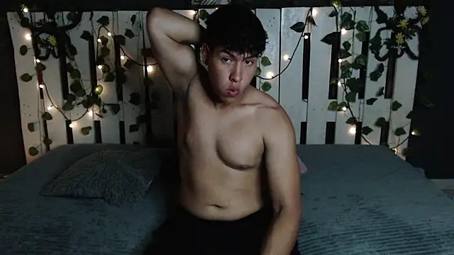 Snapshot of Matias_Sky chatting on 11.12.25 Matias Sky online show from 11.12.25