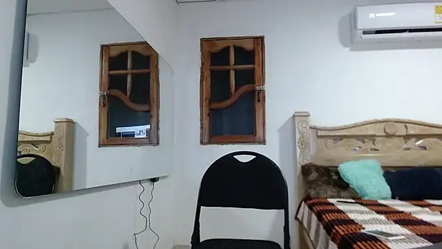 mathews    online show from 11.27.25