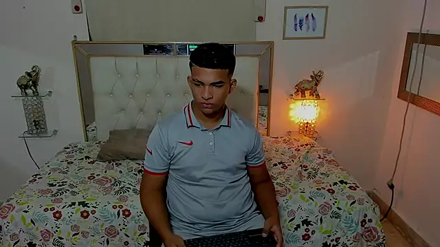 mathews    online show from 01.08.26