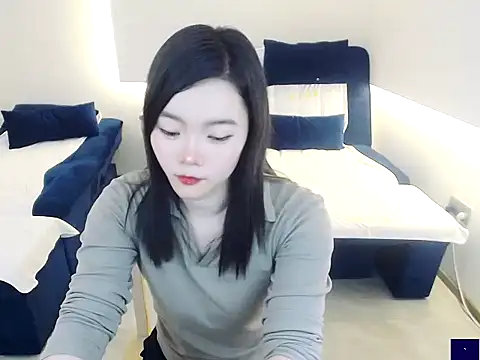 Snapshot of Shaurk chatting on 12.02.25 Shaurk online show from 12.02.25