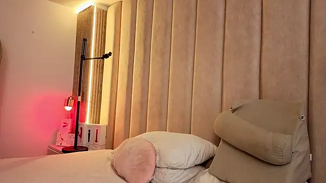 Iamnyxy online show from 04.22.26