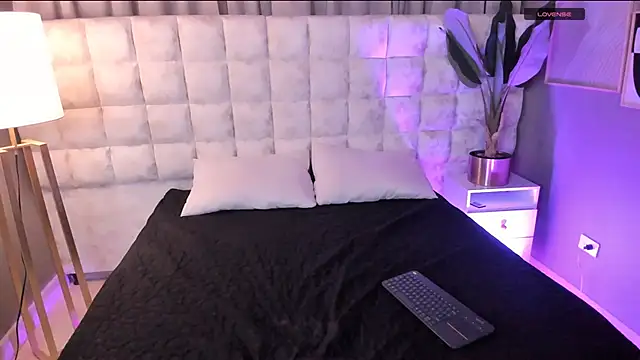 Atenea Velle online show from 03.10.26