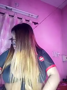 Bunnybush37 online show from 02.18.26