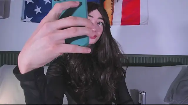 Snapshot of AlanReckless chatting on 07.23.26 AlanReckless online show from 07.23.26
