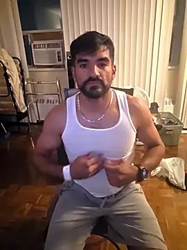 Snapshot of piggylatino chatting on 07.18.26 piggylatino online show from 07.18.26