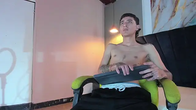 Xanderr owen2 online show from 11.28.25