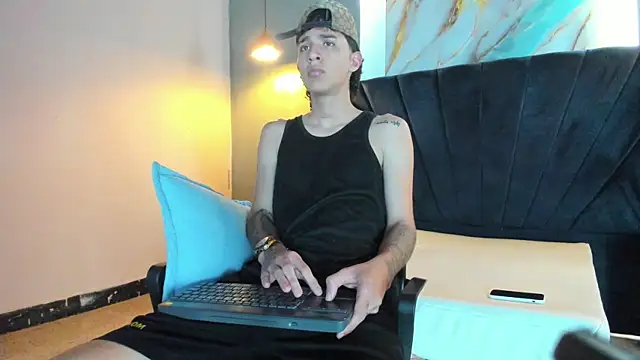 Xanderr owen2 online show from 01.17.26