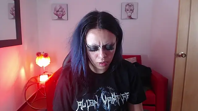 Snapshot of Belladonna_trix chatting on 06.03.26 Belladonna trix online show from 06.03.26