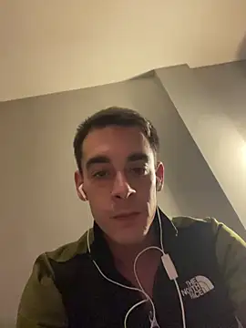 Snapshot of 18k_boss chatting on 11.13.25 18k boss online show from 11.13.25