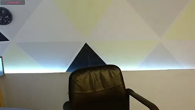 Bia LuxBia Lux online show from 11.26.25