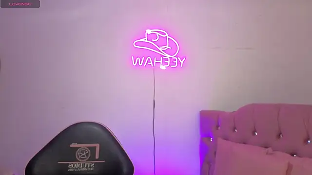 ISABELA TAY online show from 04.17.26