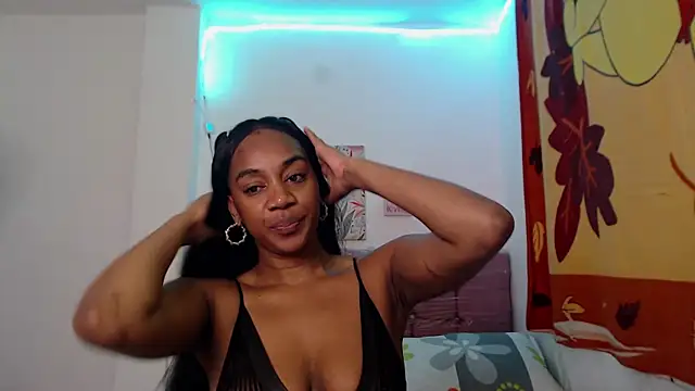 Snapshot of AishaOwens chatting on 03.10.26 AishaOwens online show from 03.10.26