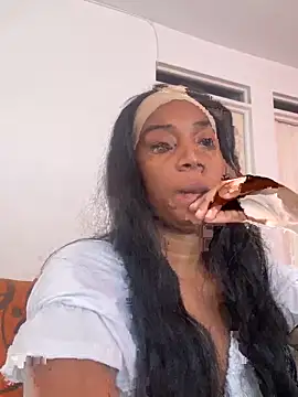 Snapshot of AishaOwens chatting on 03.11.26 AishaOwens online show from 03.11.26