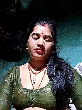 Snapshot of Hot_kamla chatting on 05.14.26 Hot kamla online show from 05.14.26