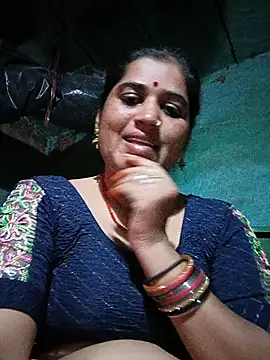 Snapshot of Hot_kamla chatting on 06.25.26 Hot kamla online show from 06.25.26