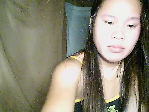 Snapshot of mia_kittykitty chatting on 11.13.25 mia kittykitty online show from 11.13.25