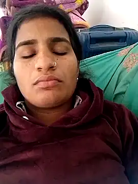 Snapshot of Kumari_gairl chatting on 12.16.25 Kumari gairl online show from 12.16.25