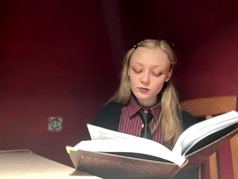 moonlight fiend online show from 12.19.25