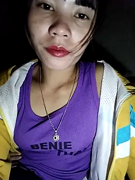 Snapshot of gugu0022 chatting on 11.27.25 gugu0022 online show from 11.27.25