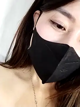 Snapshot of MiCandy-Lovee chatting on 11.15.25 MiCandy-Lovee online show from 11.15.25