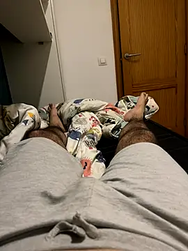 Yannick04 online show from 11.21.25