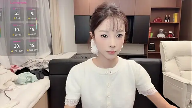 Snapshot of Butterbear chatting on 11.30.25 Butterbear online show from 11.30.25