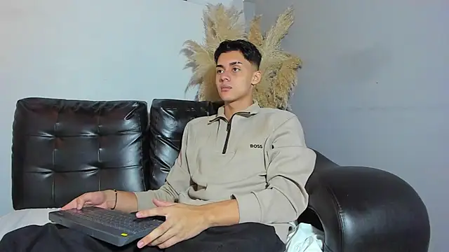 ZeusBrant online show from 04.21.26