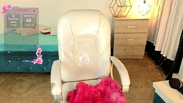 NinaSakura Eup online show from 04.21.26