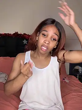 Snapshot of Weendolyn_ chatting on 12.15.25 Weendolyn online show from 12.15.25