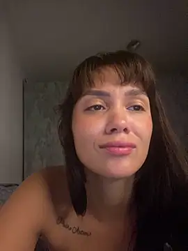 carolsapequinha online show from 04.17.26