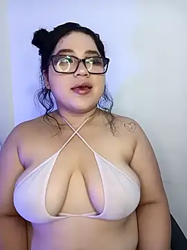 Snapshot of Sweety_chloe chatting on 11.27.25 Sweety chloe online show from 11.27.25