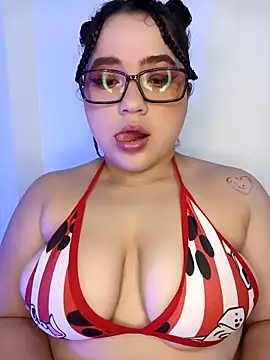 Snapshot of Sweety_chloe chatting on 12.03.25 Sweety chloe online show from 12.03.25