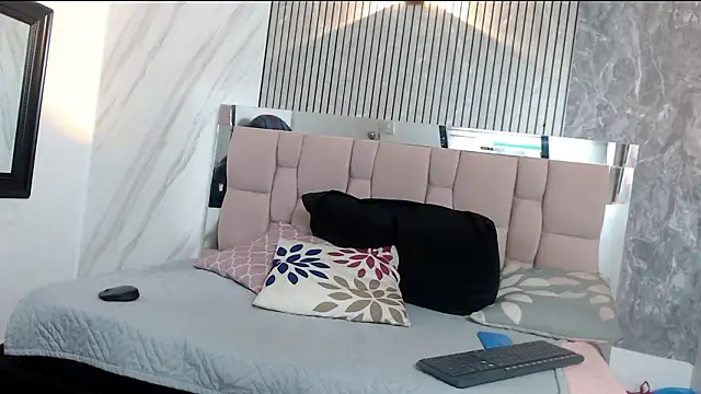 hanna  palmer1 online show from 01.17.26