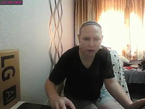 JenniDeep online show from 11.17.25