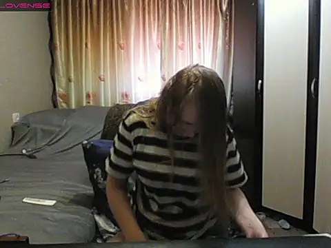 JenniDeep online show from 04.18.26