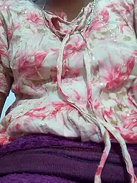 isha sharma2002 online show from 11.26.25