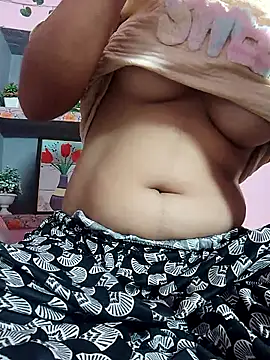 Snapshot of isha_sharma2002 chatting on 07.21.26 isha sharma2002 online show from 07.21.26
